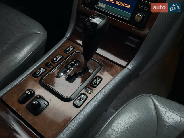 Серый Мерседес Е-Класс, объемом двигателя 3.2 л и пробегом 490 тыс. км за 4099 $, фото 12 на Automoto.ua