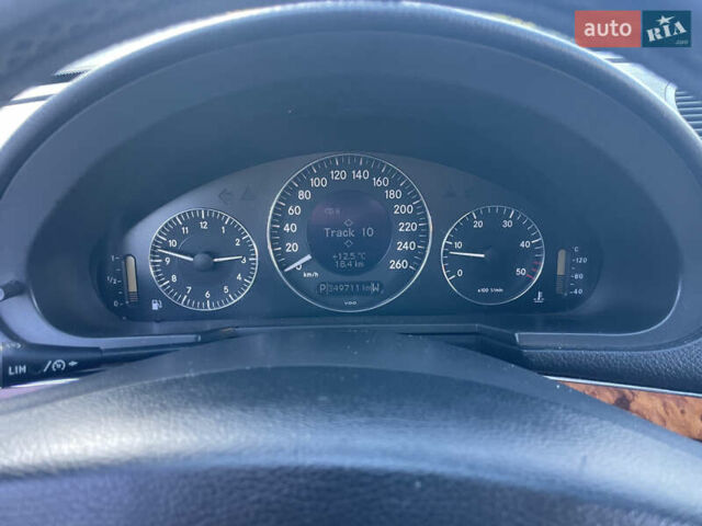 Сірий Мерседес Е-Клас, об'ємом двигуна 2.69 л та пробігом 350 тис. км за 5599 $, фото 17 на Automoto.ua