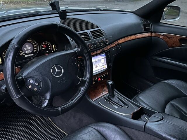 Серый Мерседес Е-Класс, объемом двигателя 2.6 л и пробегом 354 тыс. км за 4999 $, фото 15 на Automoto.ua