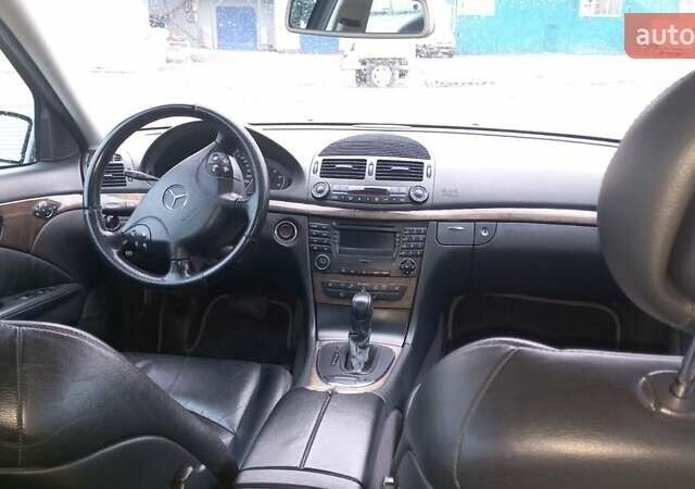 Сірий Мерседес Е-Клас, об'ємом двигуна 2.69 л та пробігом 274 тис. км за 7250 $, фото 18 на Automoto.ua