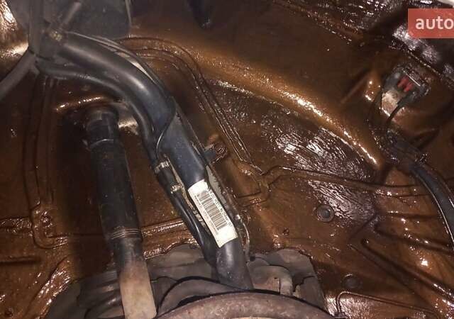 Сірий Мерседес Е-Клас, об'ємом двигуна 2.69 л та пробігом 274 тис. км за 7250 $, фото 24 на Automoto.ua