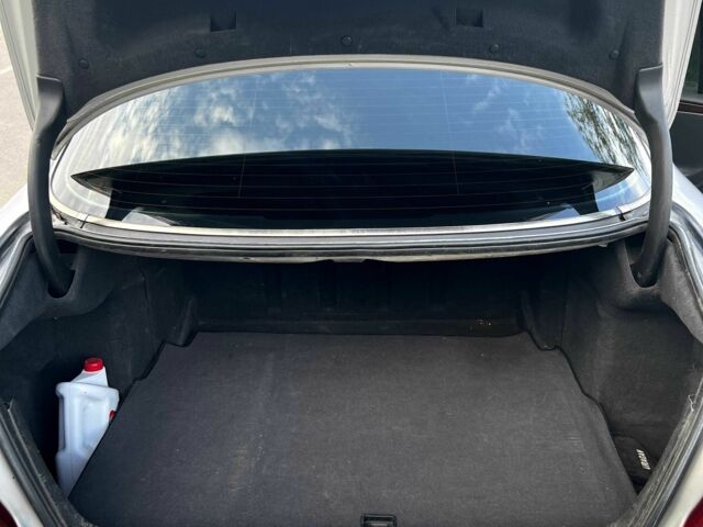 Серый Мерседес Е-Класс, объемом двигателя 2.2 л и пробегом 300 тыс. км за 4600 $, фото 12 на Automoto.ua