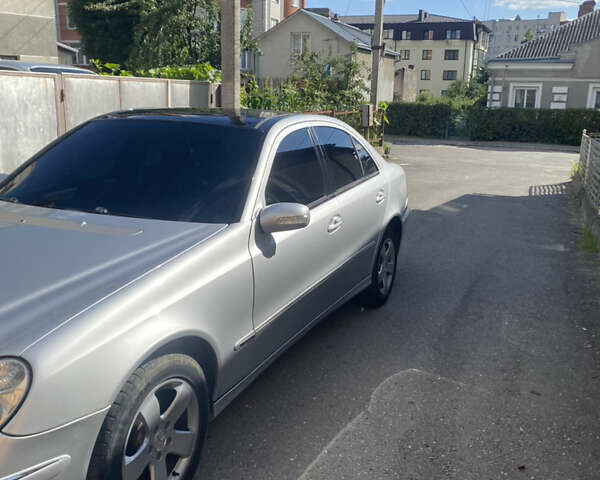 Серый Мерседес Е-Класс, объемом двигателя 2.7 л и пробегом 378 тыс. км за 7500 $, фото 12 на Automoto.ua