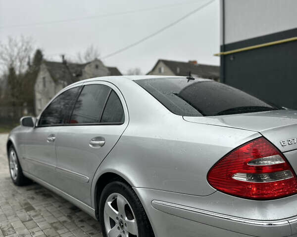 Серый Мерседес Е-Класс, объемом двигателя 2.69 л и пробегом 270 тыс. км за 5950 $, фото 4 на Automoto.ua