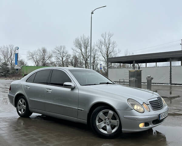 Серый Мерседес Е-Класс, объемом двигателя 2.2 л и пробегом 352 тыс. км за 5200 $, фото 6 на Automoto.ua