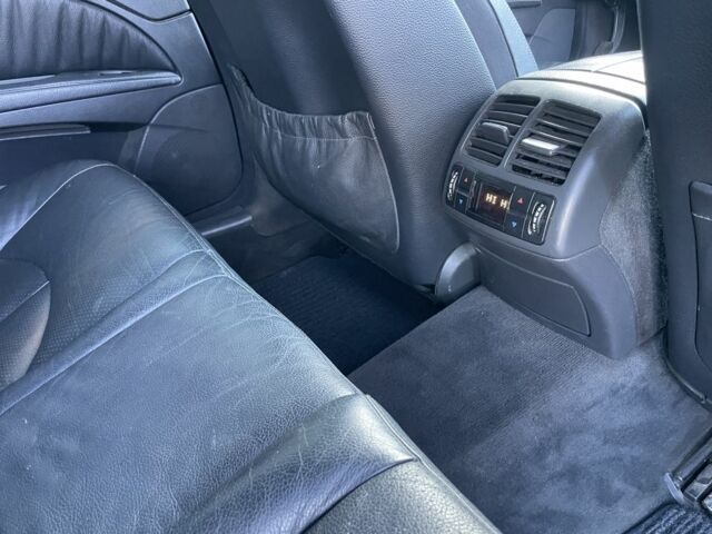 Серый Мерседес Е-Класс, объемом двигателя 2.7 л и пробегом 349 тыс. км за 5600 $, фото 16 на Automoto.ua