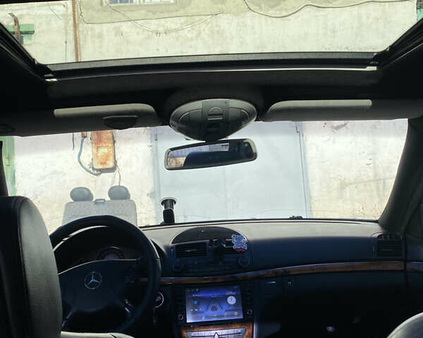 Мерседес Е-Клас 2002 у Тернополі на Automoto.ua Сірий Мерседес Е-Клас, об'ємом двигуна 2.6 л та пробігом 353 тис. км за 5450 $, фото 33 на Automoto.ua