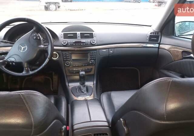 Сірий Мерседес Е-Клас, об'ємом двигуна 2.69 л та пробігом 274 тис. км за 7250 $, фото 9 на Automoto.ua