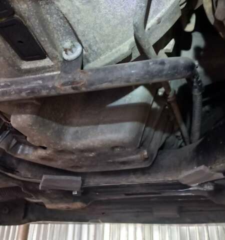 Сірий Мерседес Е-Клас, об'ємом двигуна 2.69 л та пробігом 274 тис. км за 7250 $, фото 37 на Automoto.ua