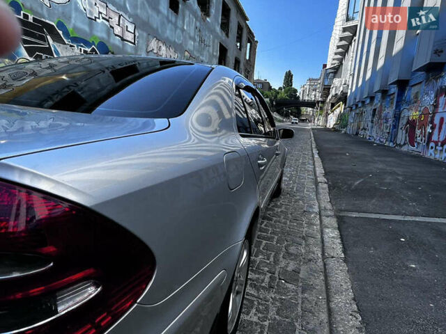 Сірий Мерседес Е-Клас, об'ємом двигуна 2.7 л та пробігом 258 тис. км за 6500 $, фото 3 на Automoto.ua