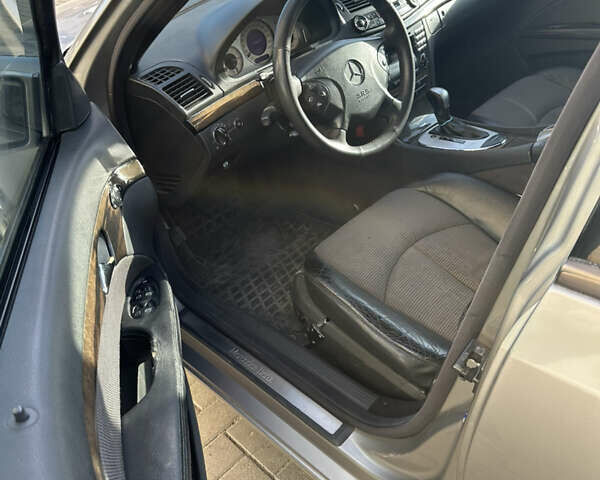 Серый Мерседес Е-Класс, объемом двигателя 2.69 л и пробегом 270 тыс. км за 6300 $, фото 10 на Automoto.ua