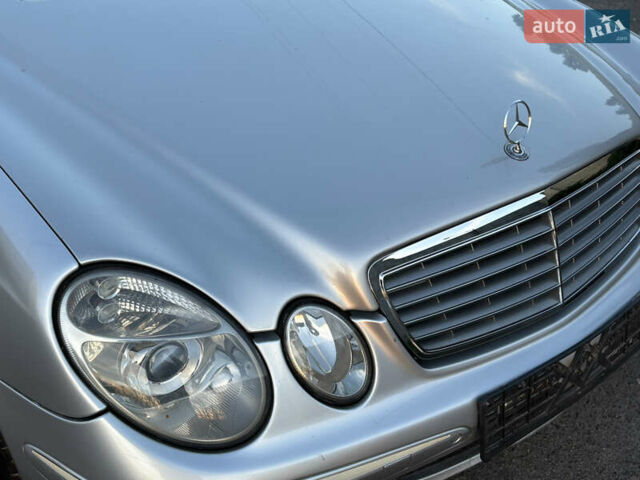 Серый Мерседес Е-Класс, объемом двигателя 5 л и пробегом 280 тыс. км за 6499 $, фото 12 на Automoto.ua