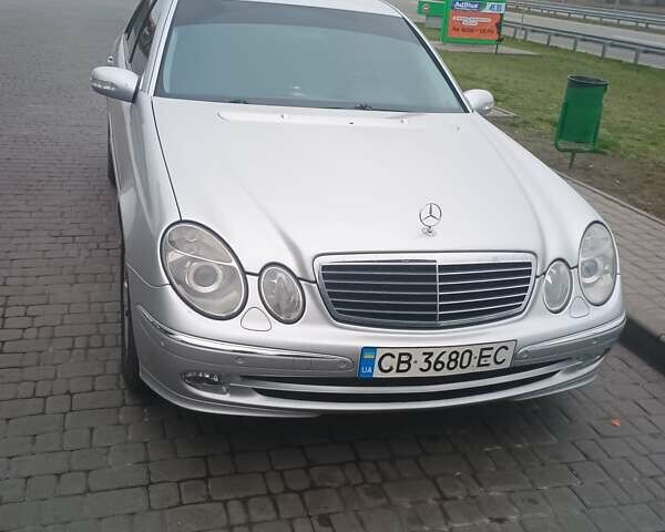 Серый Мерседес Е-Класс, объемом двигателя 2.7 л и пробегом 242 тыс. км за 8700 $, фото 6 на Automoto.ua