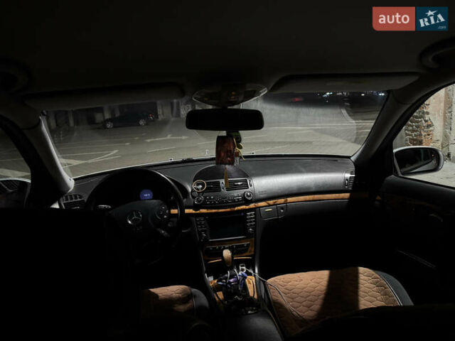 Серый Мерседес Е-Класс, объемом двигателя 2.2 л и пробегом 340 тыс. км за 6300 $, фото 10 на Automoto.ua