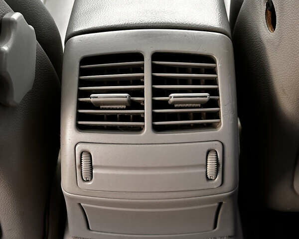 Серый Мерседес Е-Класс, объемом двигателя 2.15 л и пробегом 412 тыс. км за 5499 $, фото 39 на Automoto.ua