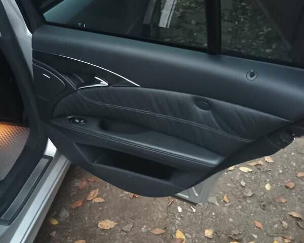 Серый Мерседес Е-Класс, объемом двигателя 2.7 л и пробегом 242 тыс. км за 8700 $, фото 12 на Automoto.ua