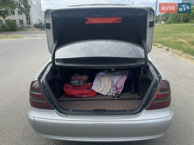 Сірий Мерседес Е-Клас, об'ємом двигуна 2.15 л та пробігом 403 тис. км за 5500 $, фото 10 на Automoto.ua