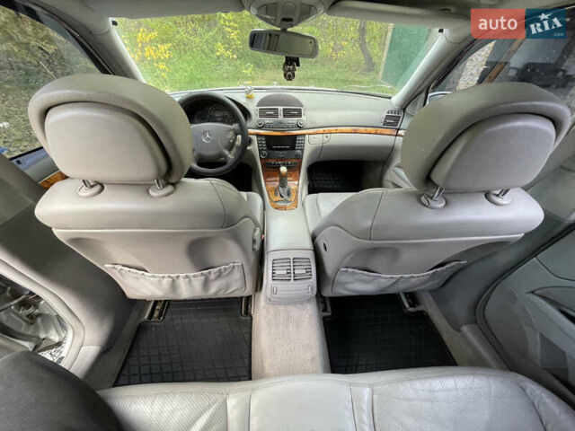 Мерседес Е-Класс 2002 в Остоге на Automoto.ua Серый Мерседес Е-Класс, объемом двигателя 2.15 л и пробегом 377 тыс. км за 4750 $, фото 22 на Automoto.ua