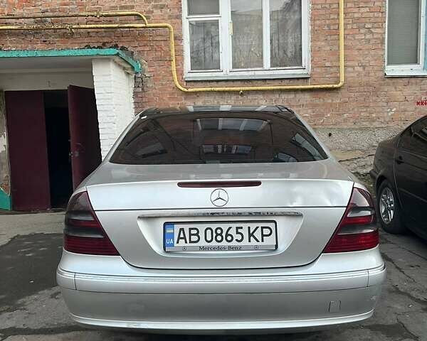 Сірий Мерседес Е-Клас, об'ємом двигуна 2.1 л та пробігом 250 тис. км за 5700 $, фото 7 на Automoto.ua