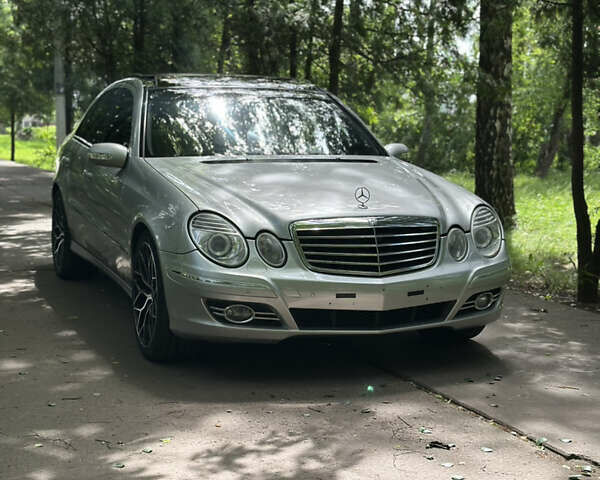Сірий Мерседес Е-Клас, об'ємом двигуна 5 л та пробігом 400 тис. км за 6900 $, фото 11 на Automoto.ua
