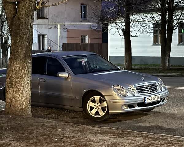 Серый Мерседес Е-Класс, объемом двигателя 2.69 л и пробегом 428 тыс. км за 7200 $, фото 16 на Automoto.ua