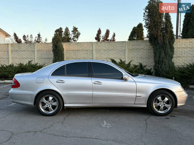 Серый Мерседес Е-Класс, объемом двигателя 5 л и пробегом 280 тыс. км за 6499 $, фото 9 на Automoto.ua