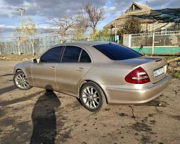 Серый Мерседес Е-Класс, объемом двигателя 2.69 л и пробегом 266 тыс. км за 7500 $, фото 2 на Automoto.ua