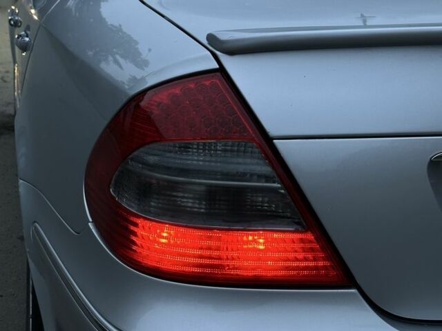 Серый Мерседес Е-Класс, объемом двигателя 2.6 л и пробегом 354 тыс. км за 4999 $, фото 1 на Automoto.ua