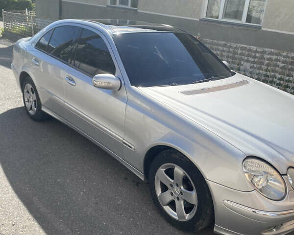 Серый Мерседес Е-Класс, объемом двигателя 2.7 л и пробегом 378 тыс. км за 7500 $, фото 16 на Automoto.ua