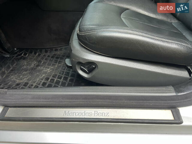Сірий Мерседес Е-Клас, об'ємом двигуна 2.69 л та пробігом 315 тис. км за 5500 $, фото 51 на Automoto.ua