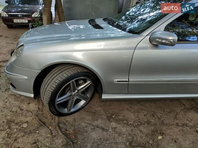 Сірий Мерседес Е-Клас, об'ємом двигуна 4.97 л та пробігом 286 тис. км за 10000 $, фото 7 на Automoto.ua