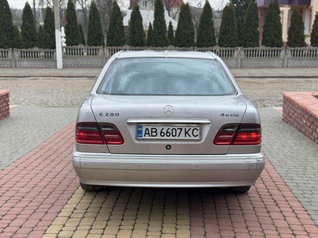 Сірий Мерседес Е-Клас, об'ємом двигуна 2.8 л та пробігом 260 тис. км за 2700 $, фото 4 на Automoto.ua