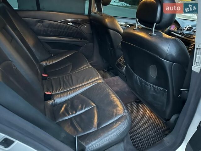 Серый Мерседес Е-Класс, объемом двигателя 2.7 л и пробегом 333 тыс. км за 6800 $, фото 24 на Automoto.ua