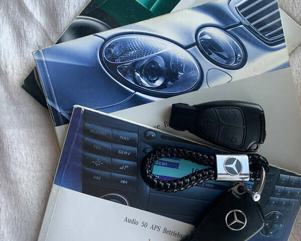 Серый Мерседес Е-Класс, объемом двигателя 2.2 л и пробегом 256 тыс. км за 6200 $, фото 7 на Automoto.ua