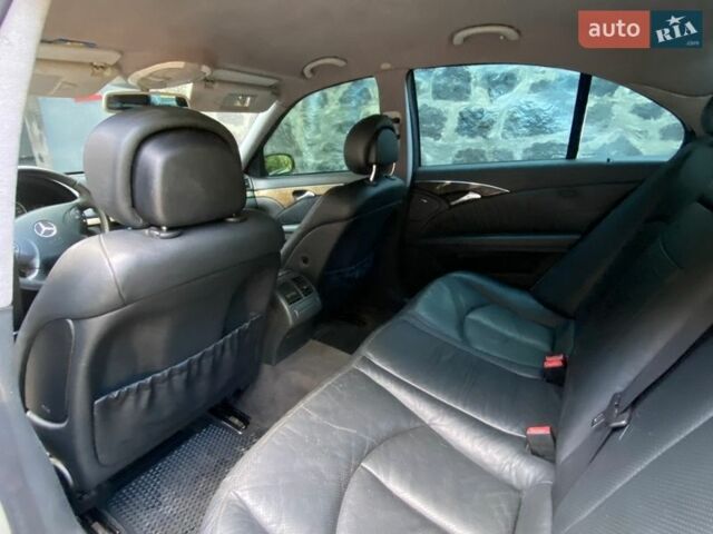 Сірий Мерседес Е-Клас, об'ємом двигуна 2.7 л та пробігом 320 тис. км за 7300 $, фото 8 на Automoto.ua