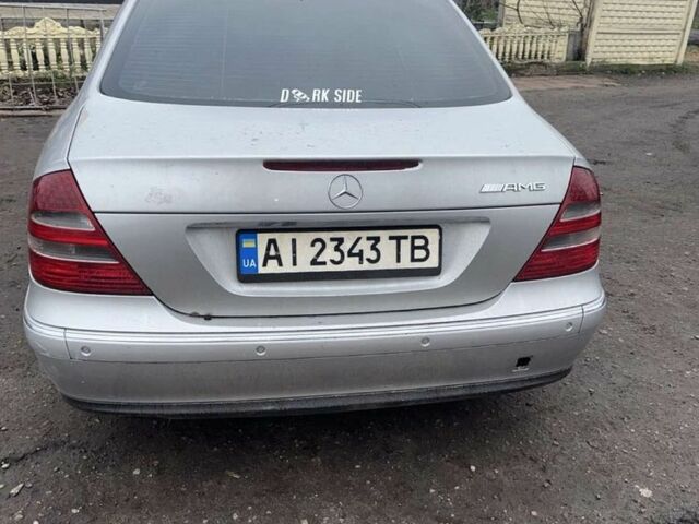 Серый Мерседес Е-Класс, объемом двигателя 3.2 л и пробегом 270 тыс. км за 4500 $, фото 1 на Automoto.ua