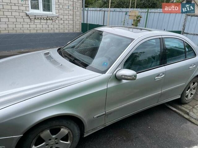 Сірий Мерседес Е-Клас, об'ємом двигуна 2.6 л та пробігом 444 тис. км за 5900 $, фото 2 на Automoto.ua