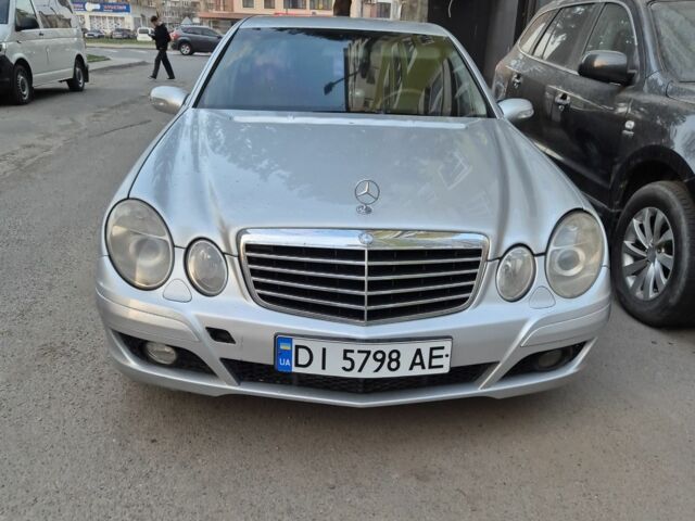 Серый Мерседес Е-Класс, объемом двигателя 1.8 л и пробегом 210 тыс. км за 5500 $, фото 2 на Automoto.ua