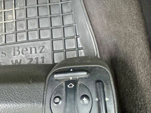 Серый Мерседес Е-Класс, объемом двигателя 2.7 л и пробегом 400 тыс. км за 8000 $, фото 13 на Automoto.ua