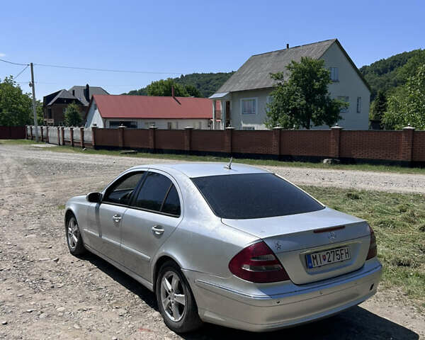 Мерседес Е-Класс 2002 в Хусте на Automoto.ua Серый Мерседес Е-Класс, объемом двигателя 2.2 л и пробегом 300 тыс. км за 3100 $, фото 6 на Automoto.ua