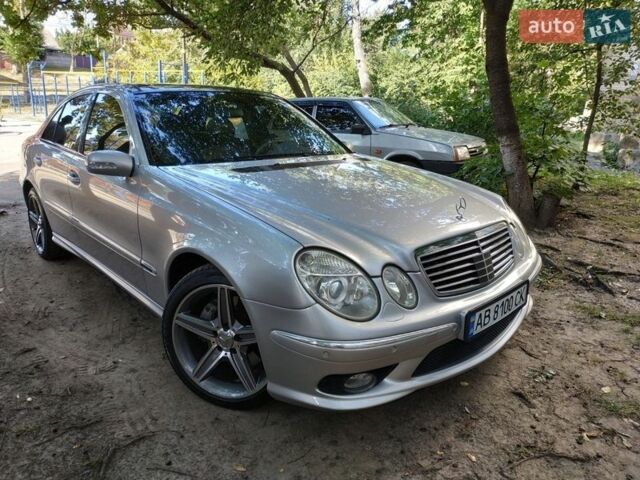 Сірий Мерседес Е-Клас, об'ємом двигуна 4.97 л та пробігом 286 тис. км за 10000 $, фото 8 на Automoto.ua