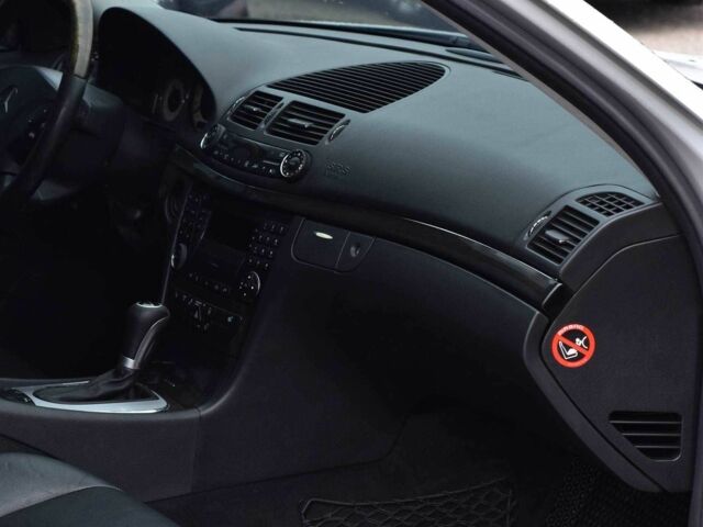 Сірий Мерседес Е-Клас, об'ємом двигуна 5 л та пробігом 284 тис. км за 6450 $, фото 10 на Automoto.ua