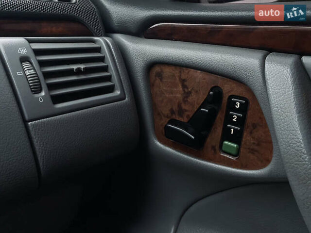 Серый Мерседес Е-Класс, объемом двигателя 3.2 л и пробегом 490 тыс. км за 4099 $, фото 18 на Automoto.ua