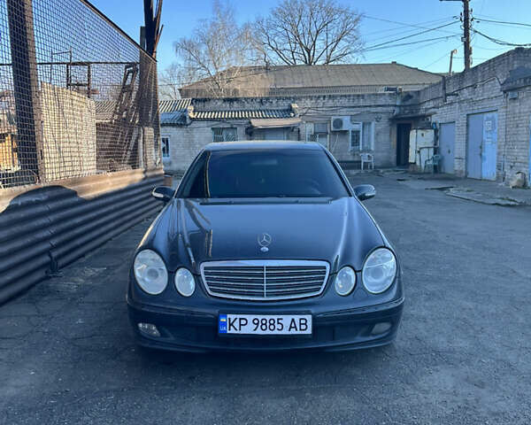 Серый Мерседес Е-Класс, объемом двигателя 2.6 л и пробегом 380 тыс. км за 5900 $, фото 9 на Automoto.ua