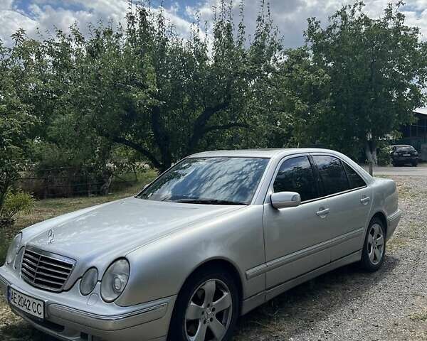 Сірий Мерседес Е-Клас, об'ємом двигуна 2.7 л та пробігом 370 тис. км за 4800 $, фото 5 на Automoto.ua