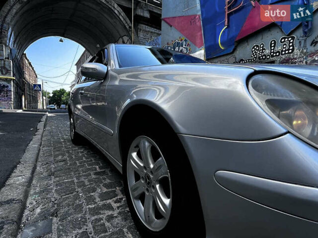 Сірий Мерседес Е-Клас, об'ємом двигуна 2.7 л та пробігом 258 тис. км за 6500 $, фото 2 на Automoto.ua