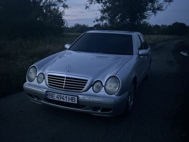 Серый Мерседес Е-Класс, объемом двигателя 2.7 л и пробегом 34 тыс. км за 3000 $, фото 1 на Automoto.ua