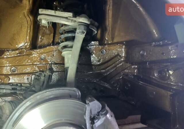 Сірий Мерседес Е-Клас, об'ємом двигуна 2.69 л та пробігом 274 тис. км за 7250 $, фото 30 на Automoto.ua