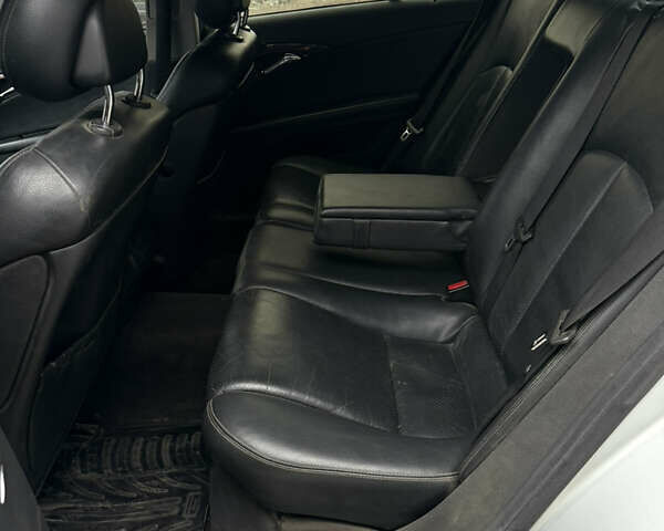 Серый Мерседес Е-Класс, объемом двигателя 2.15 л и пробегом 385 тыс. км за 6750 $, фото 18 на Automoto.ua