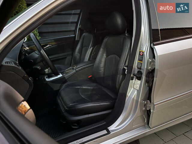 Серый Мерседес Е-Класс, объемом двигателя 3.22 л и пробегом 350 тыс. км за 6999 $, фото 14 на Automoto.ua